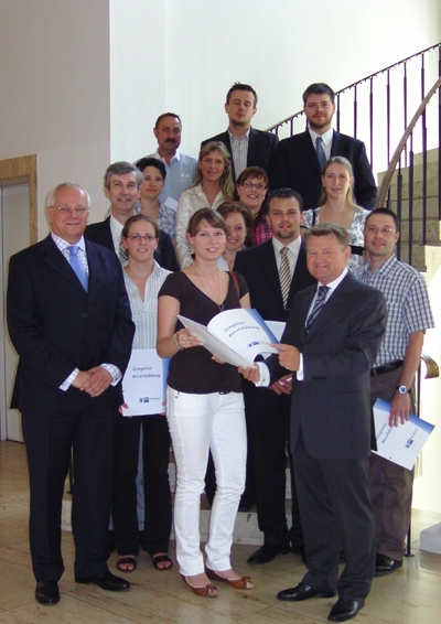 66f461a82eb04828d9f9f9abb89cb004