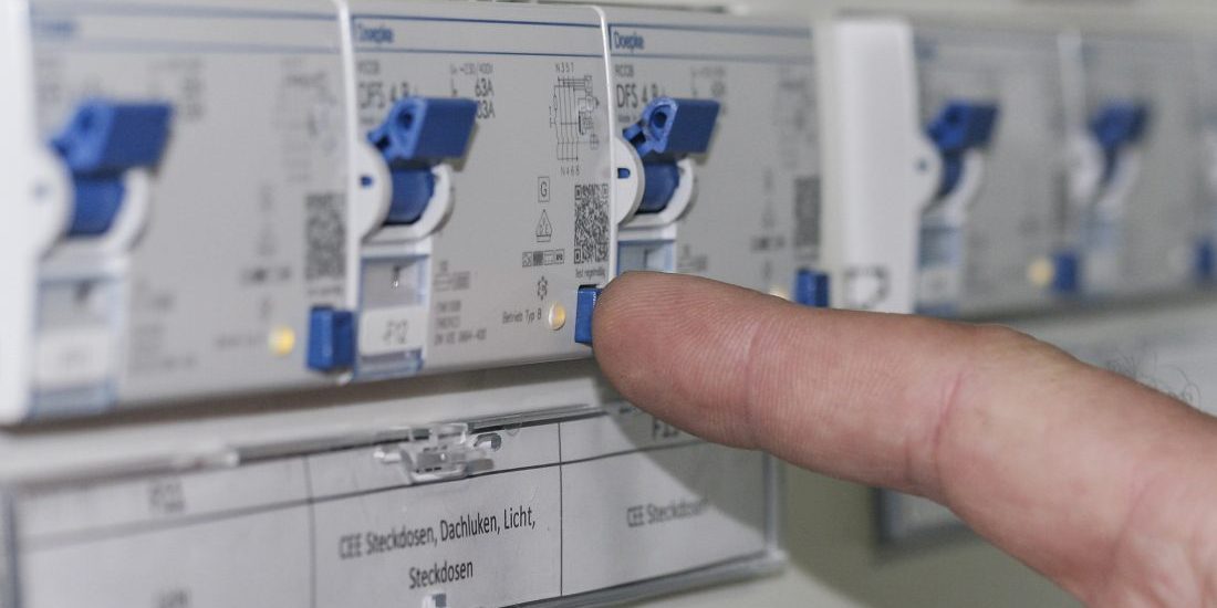 energie strom blitzschutz vcsPRAsset_3584126_102897_f1877d7a-28c8-4a47-87e1-a5704b0030a8_0