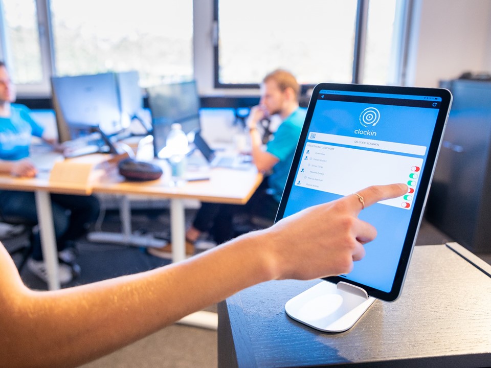 Lösung für Stechuhr-Urteil: Zeiterfassung überall, auch Homeoffice per App